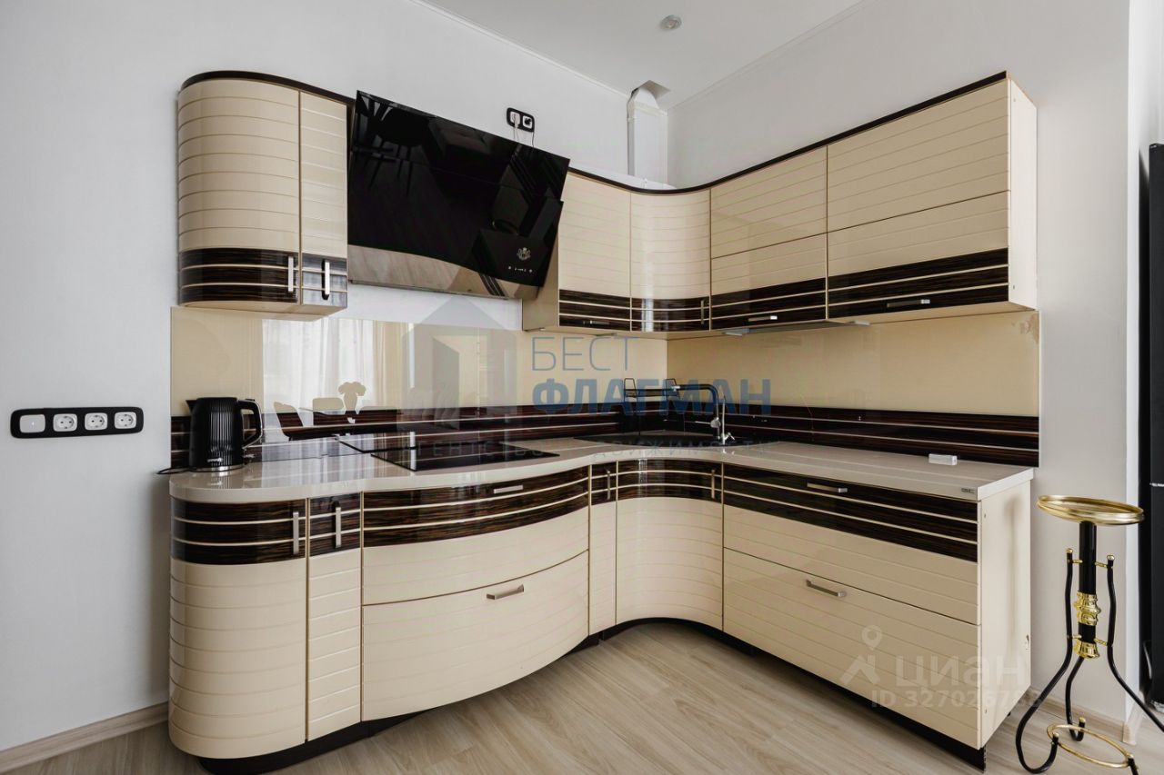 Аренда 2-комн квартиры на вторичном рынке улица Годовикова, 11к2