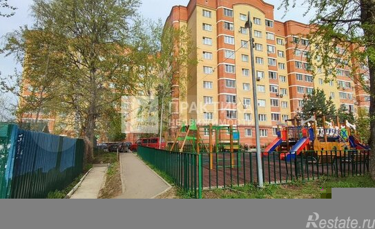 Продажа 3-комн квартиры на вторичном рынке Лобня г, Юности ул,  д. 1