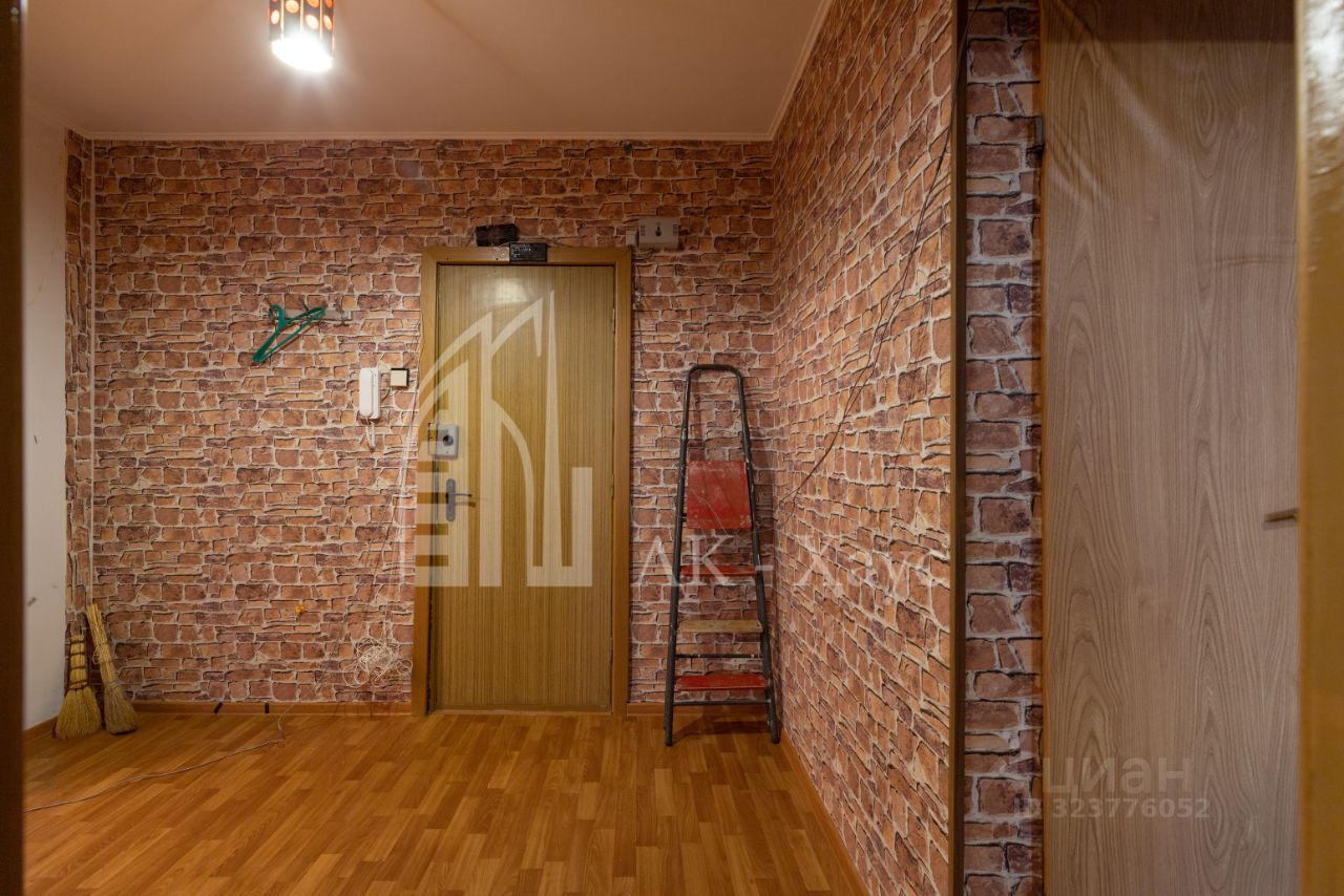 Продажа 2-комн квартиры на вторичном рынке Ленская улица, 3К2