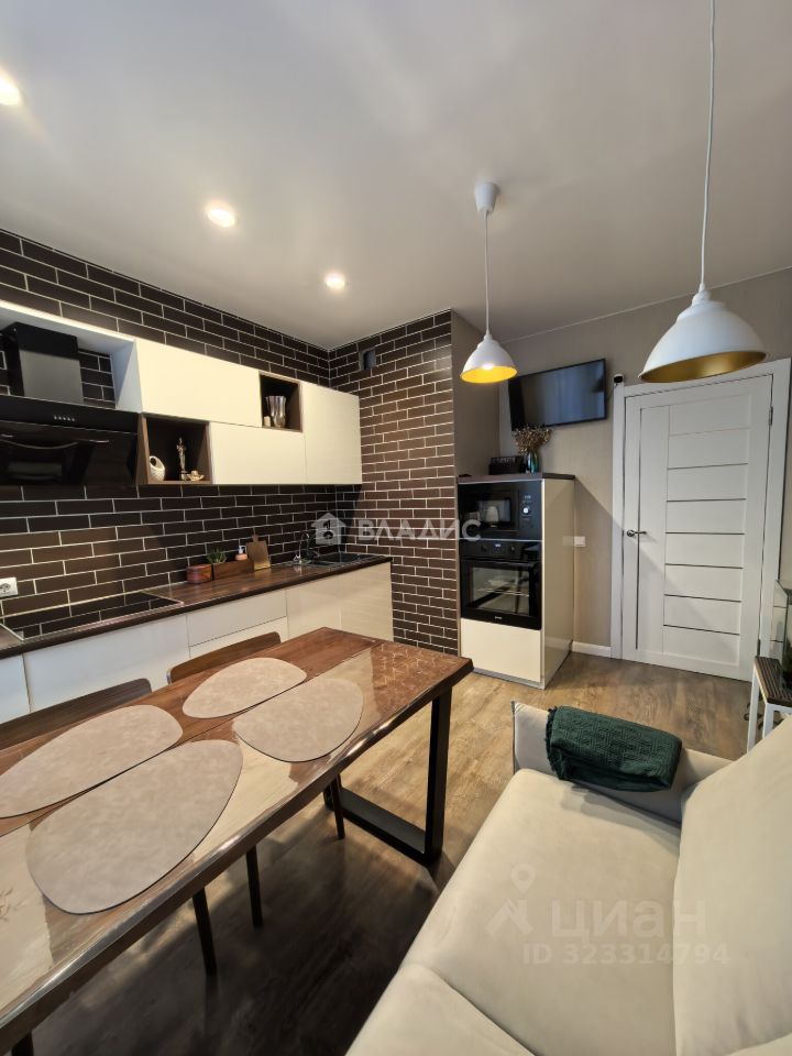 Продажа 2-комн квартиры на вторичном рынке Красногорск, бульвар Космонавтов, 5