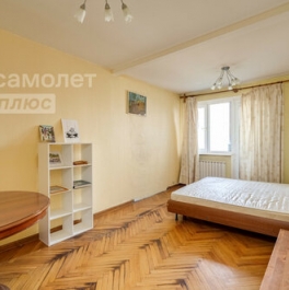 Продажа 3-комн квартиры на вторичном рынке ул Крылатские Холмы,  д. 39,  к. 2
