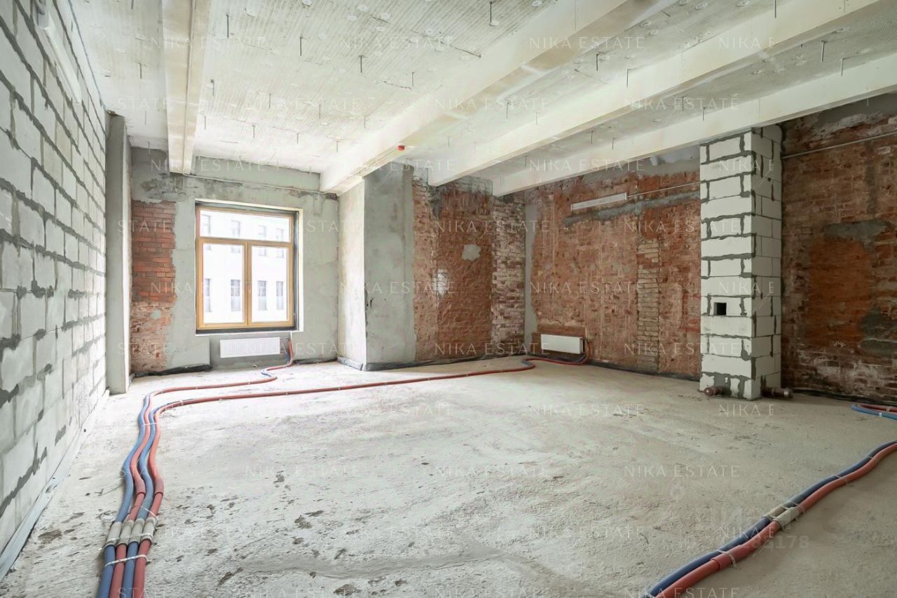 Продажа 4-комн квартиры на вторичном рынке улица Большая Полянка, 44