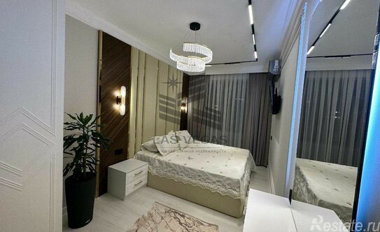 Аренда 4-комн квартиры на вторичном рынке набережная Кутузова,  д. 30