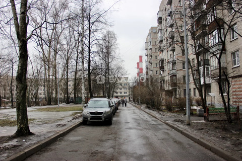 Продажа 2-комн квартиры на вторичном рынке ул. Авангардная,  д. 27