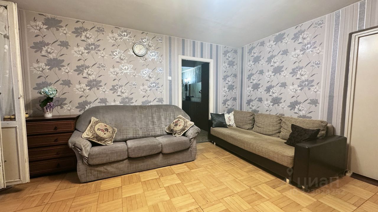 Продажа 3-комн квартиры на вторичном рынке Ириновский проспект, 17К1