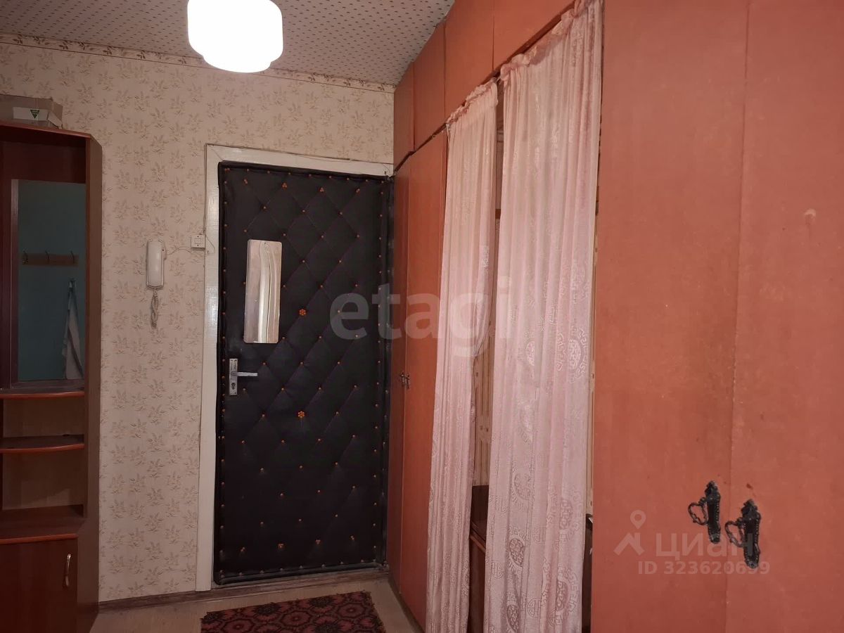 Продажа 1-комн квартиры на вторичном рынке Волхов, Железнодорожный переулок, 7