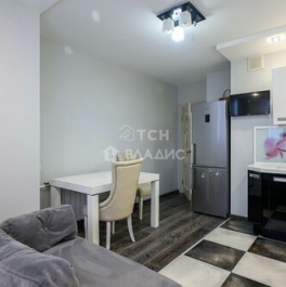 Продажа 1-комн квартиры на вторичном рынке Солнечный, Комсомольская улица,  д. 24