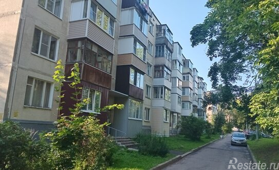 Продажа 2-комн квартиры на вторичном рынке Пересвет, ул Строителей,  д. 5