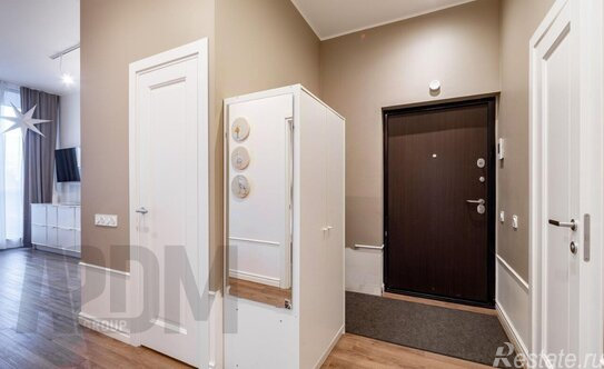 Продажа 2-комн квартиры на вторичном рынке Дыбенко ул,  д. 8,  к. 1