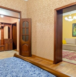 Продажа 2-комн квартиры на вторичном рынке Кудринская площадь,  д. 1