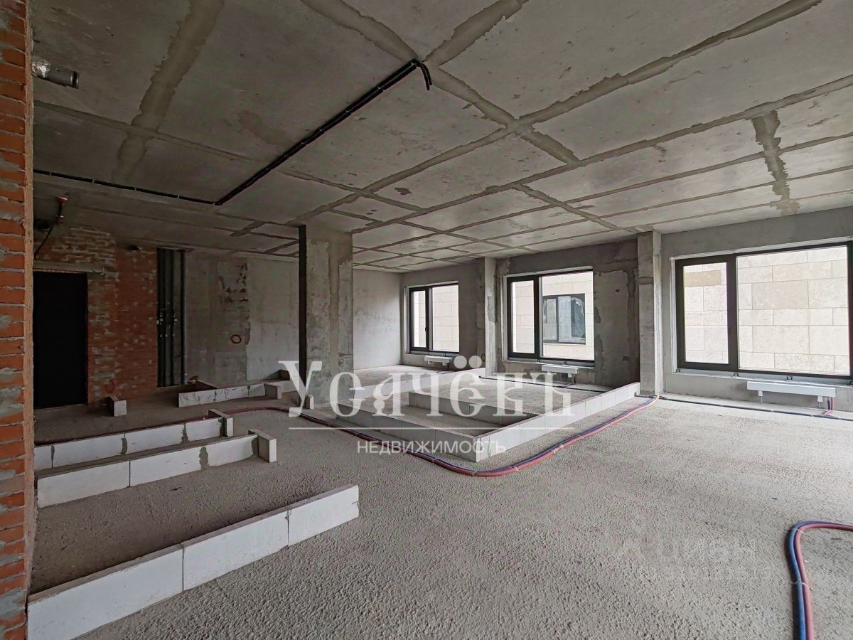 Продажа 3-комн квартиры на вторичном рынке улица Усачева, 15А