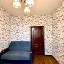 Продажа 3-комн квартиры на вторичном рынке ул Полярников,  д. 5