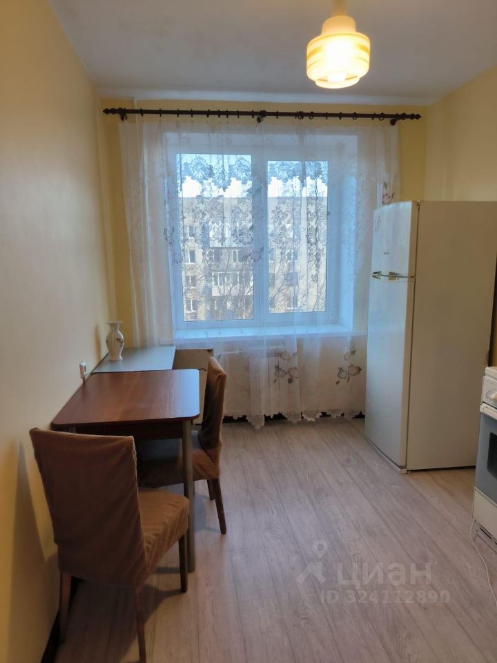 Аренда 1-комн квартиры на вторичном рынке Будапештская улица, 38К2