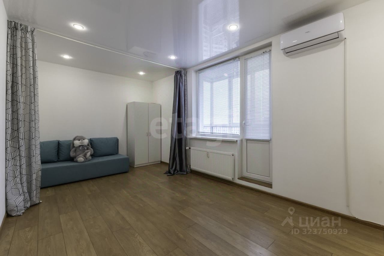 Продажа 1-комн квартиры на вторичном рынке Мурино, проспект Авиаторов Балтики, 15