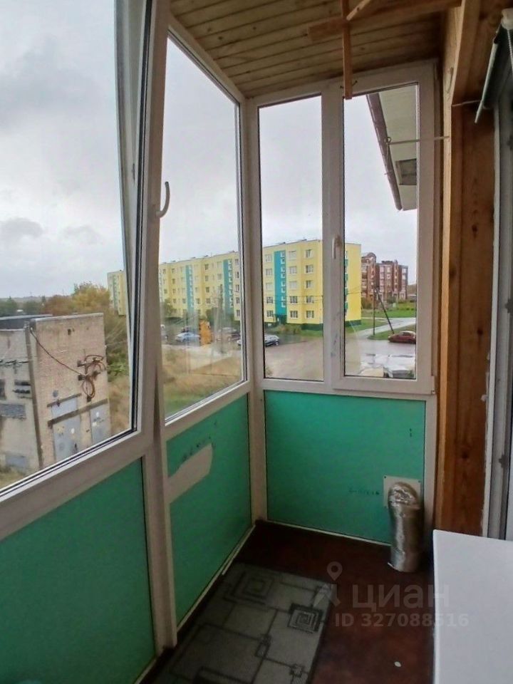 Продажа 1-комн квартиры на вторичном рынке д. Гостилицы, улица Центральная, 15