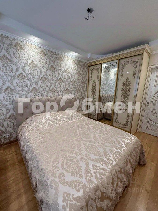 Продажа 3-комн квартиры на вторичном рынке Дрожжино пгт, улица Южная, 11