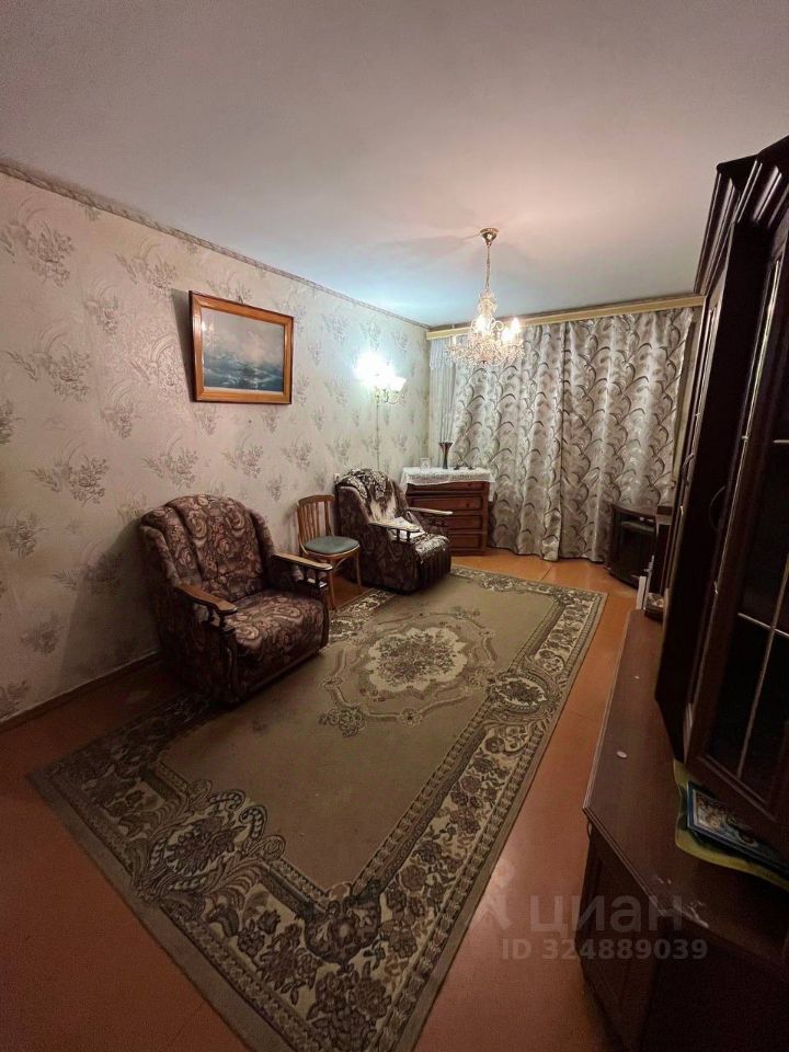 Продажа 2-комн квартиры на вторичном рынке Новлянский мкр, улица Новлянская, 16/2