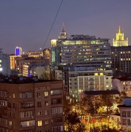 Продажа 5-комн квартиры на вторичном рынке Зоологическая улица,  д. 26 с1