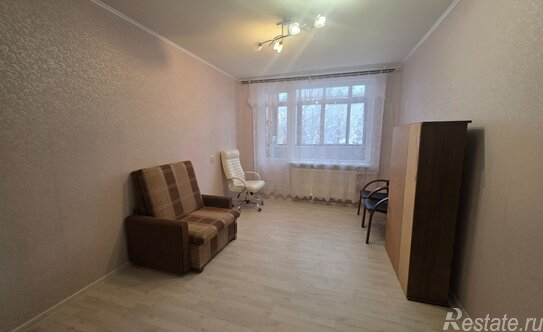 Продажа 2-комн квартиры на вторичном рынке улица Белы Куна,  д. 25