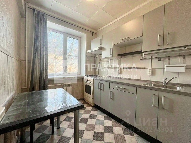 Продажа 3-комн квартиры на вторичном рынке Авиационный переулок, 4