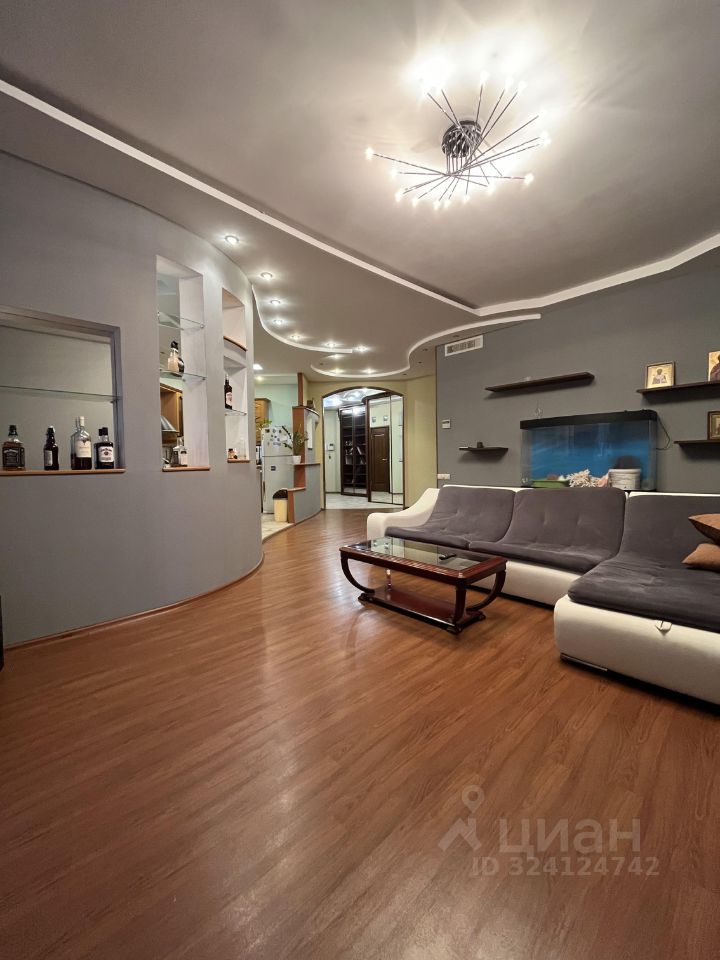 Продажа 4-комн квартиры на вторичном рынке улица Островитянова, 4