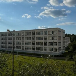 Продажа 3-комн квартиры на вторичном рынке ул Интернациональная,  д. 8