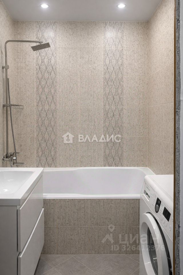 Продажа 2-комн квартиры на вторичном рынке Филевский бульвар, 11