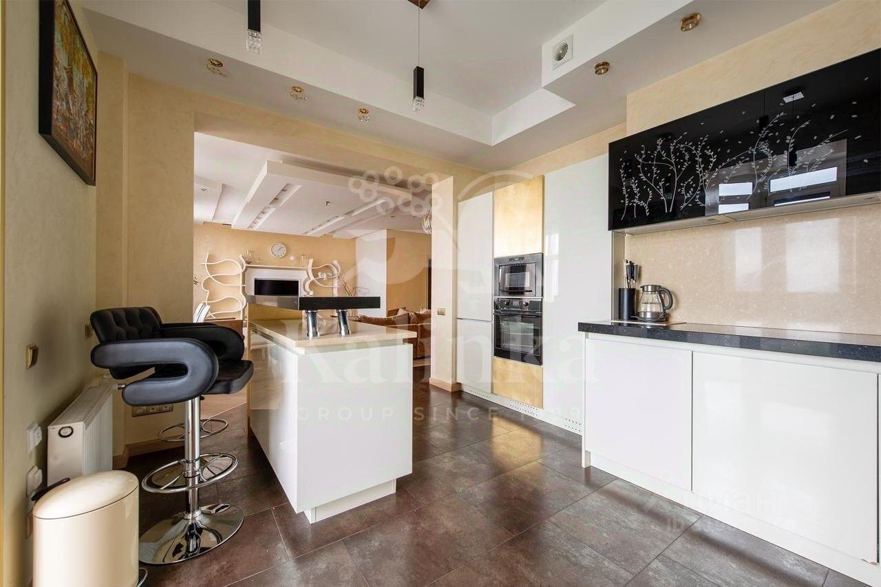 Продажа 3-комн квартиры на вторичном рынке Мичуринский проспект, 3