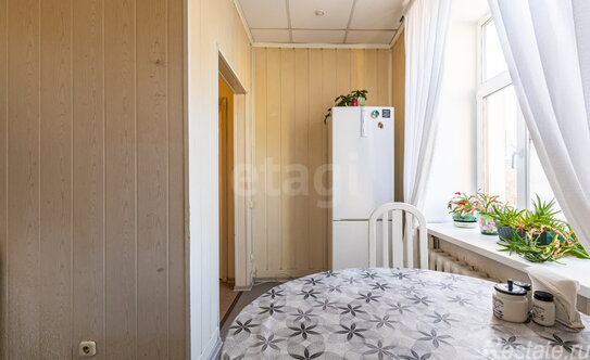 Продажа 2-комн квартиры на вторичном рынке Тракторная улица,  д. 6