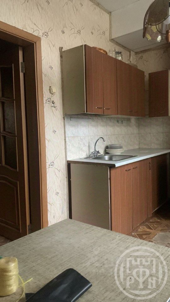 Продажа 2-комн квартиры на вторичном рынке Ломоносов, Александровская улица, 20/16