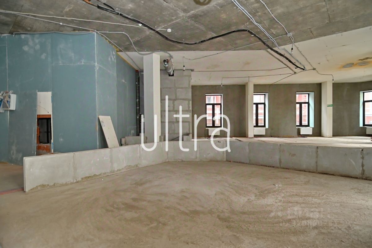 Продажа 3-комн квартиры на вторичном рынке Большая Никитская улица, 17С1