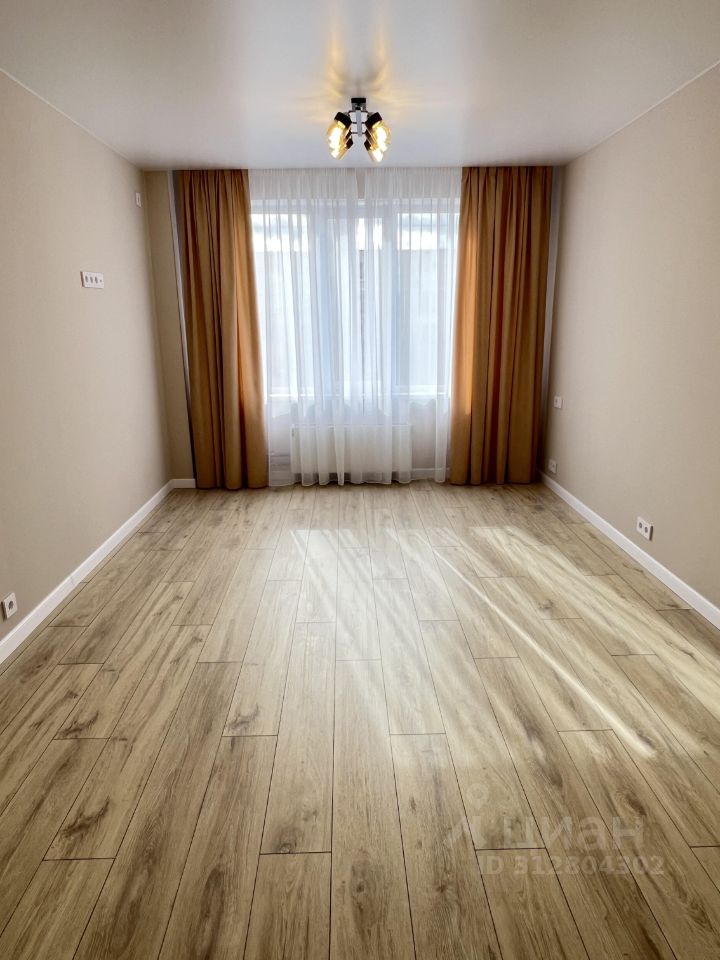 Продажа 2-комн квартиры на вторичном рынке Днепропетровская улица, 27к1