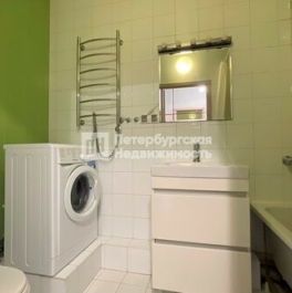 Продажа 1-комн квартиры на вторичном рынке ул Оптиков,  д. 34,  к. 1