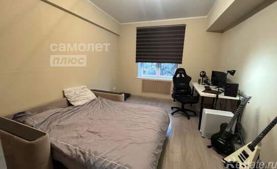 Продажа 4-комн квартиры на вторичном рынке улица Трофимова,  д. 1/17