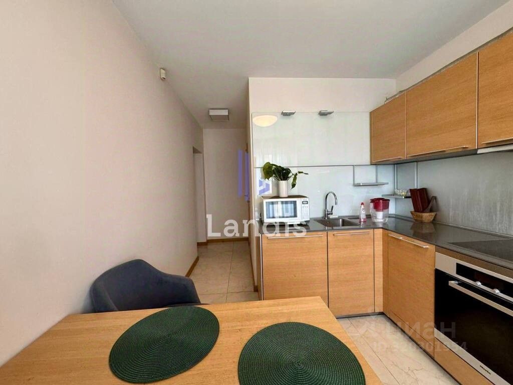 Продажа 2-комн квартиры на вторичном рынке Загородное шоссе, 8К2