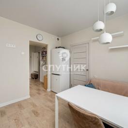 Продажа 1-комн квартиры на вторичном рынке ул Вертолётчиков,  д. 4,  к. 5