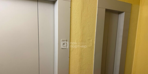 3-комн квартира Маршала Захарова ул,  д. 30,  к. 1