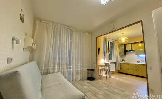 Продажа 1-комн квартиры на вторичном рынке улица Ткачей,  д. 5