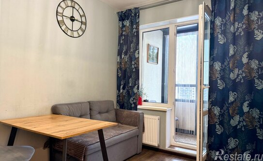 Продажа 3-комн квартиры на вторичном рынке Ветеранов пр-кт