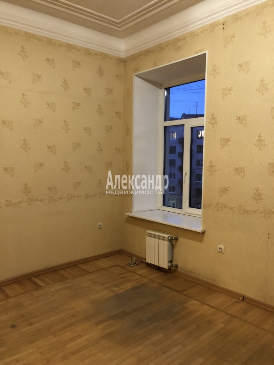 Продажа 4-комн квартиры на вторичном рынке 5-я Советская ул. ,  д. 37