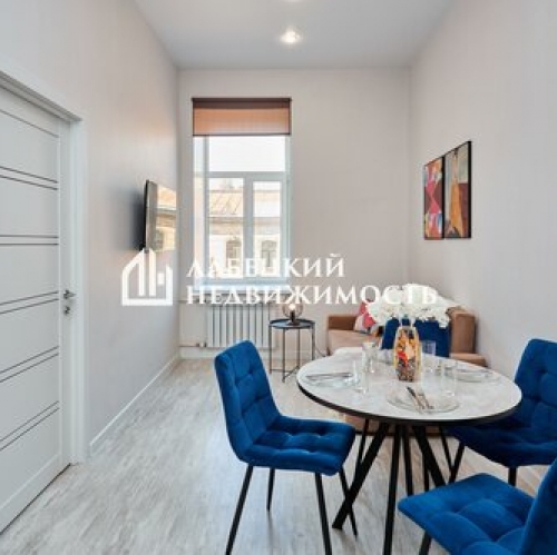 6-комн квартира улица Жуковского,  д. 7-9