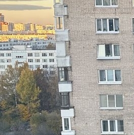 Продажа 2-комн квартиры на вторичном рынке улица Дыбенко, 11К2