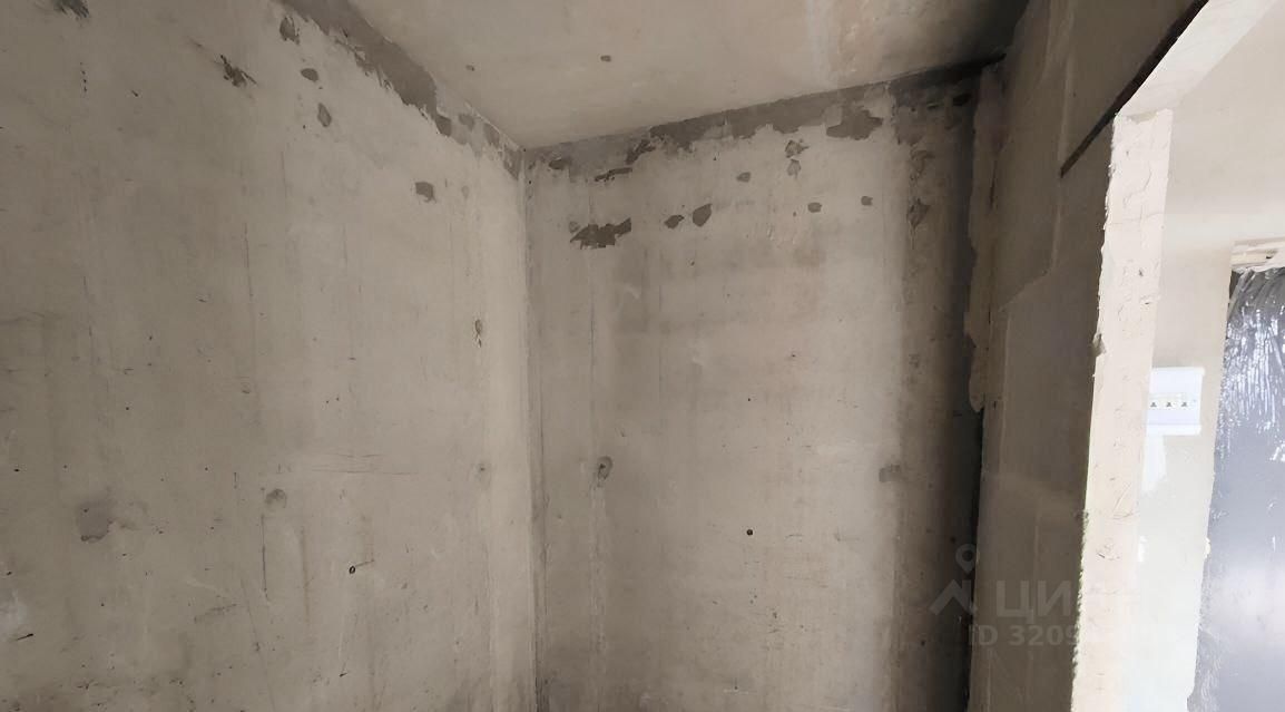 Продажа 1-комн квартиры на вторичном рынке Центральный мкр, улица Кирова, 17к1