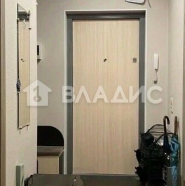 Продажа 1-комн квартиры на вторичном рынке ул Обручевых,  д. 5