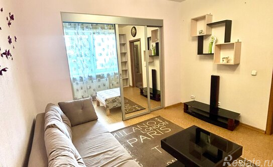 Продажа 2-комн квартиры на вторичном рынке Бухарестская М. ул,  д. 10,  к. 1