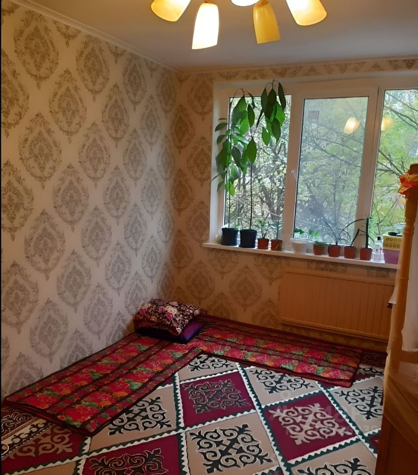 Продажа 2-комн квартиры на вторичном рынке улица Турку, 9К4