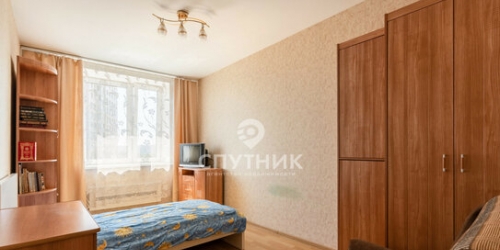 2-комн квартира улица Адмирала Лазарева,  д. 63