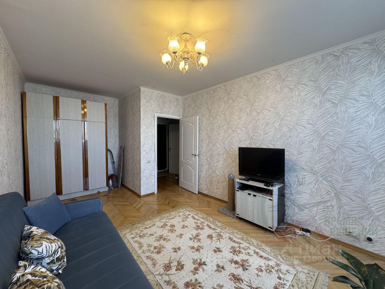 Продажа 1-комн квартиры на вторичном рынке улица Бажова, 1