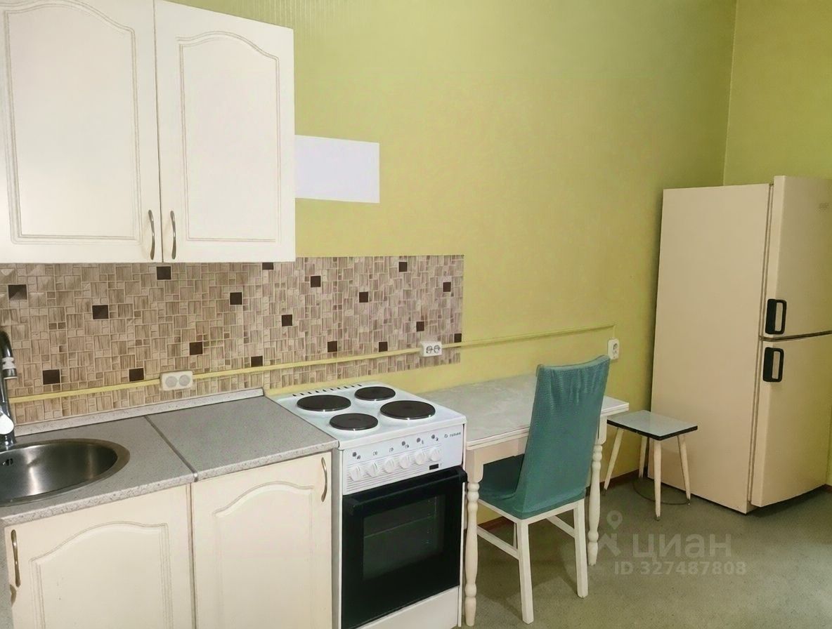Продажа 1-комн квартиры на вторичном рынке улица Ткачей,  д. 3