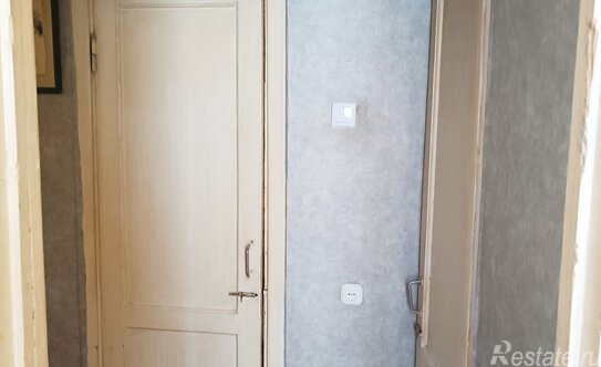 Продажа 2-комн квартиры на вторичном рынке Бокситогорский район, улица Металлургов,  д. 8